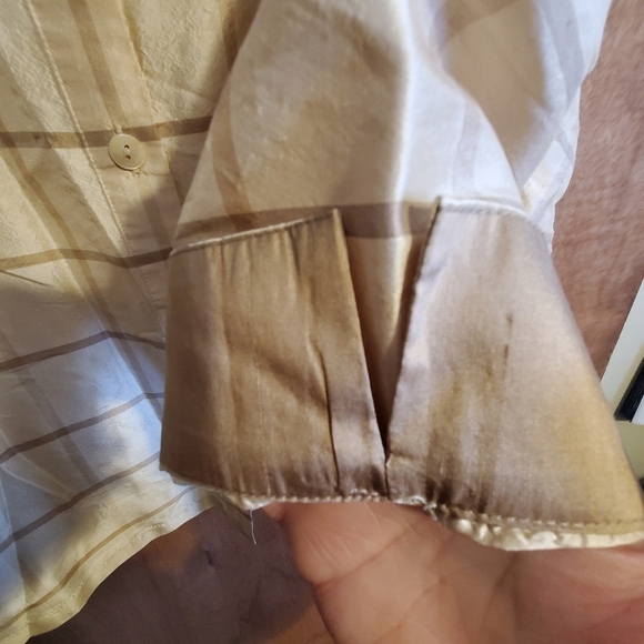 Linea by Louis Delll Olia sz 1x cream button up blouse. 100% silk - Picture 3 of 5